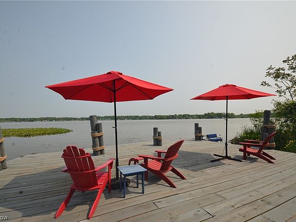 2nd image of 2393 Lakeside Dr