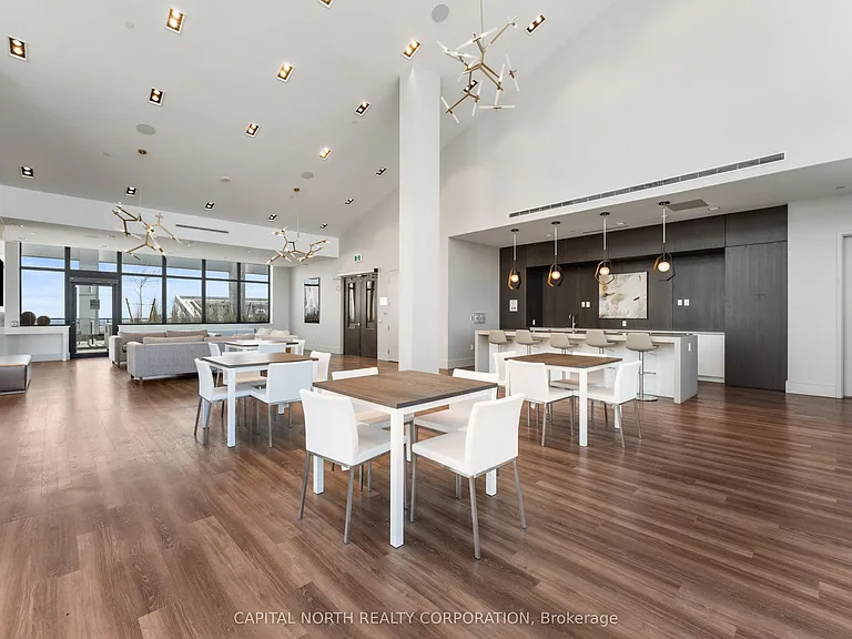 9000 Jane St #2022 — Photo 18