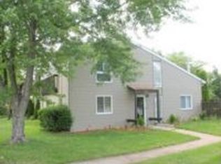 20 Carolina Ct, Sterling, VA 20164