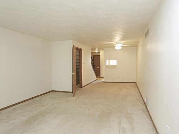 5th image of 733 Cabin Hill Dr #11