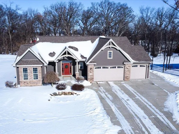 3016 Midnight Sun Dr, Sun Prairie, WI 53590