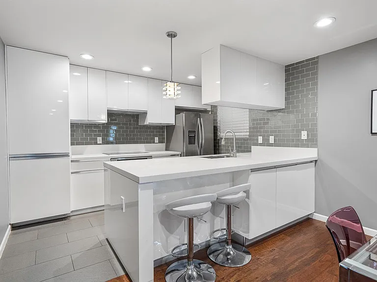 3110 Red River St #C-304 — Photo 6
