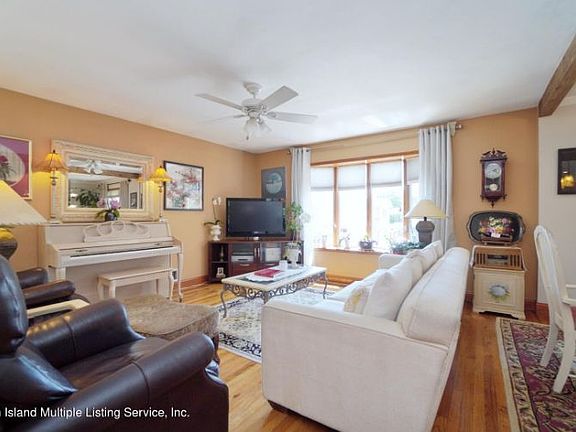 3rd image of 41 Sommer Ave