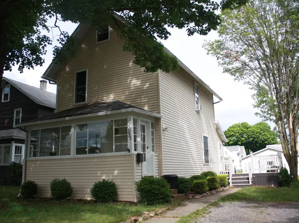 1032 Buzzard St, Brockway, PA 15824
