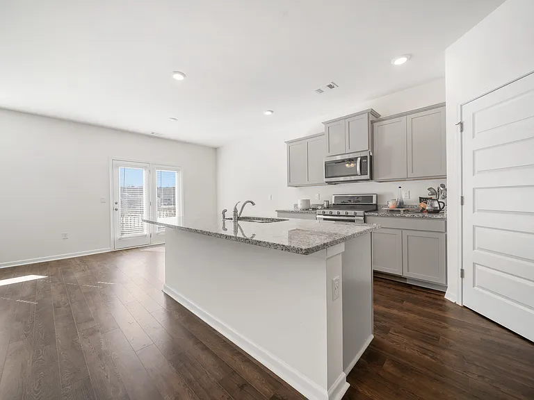 1593 Daisy May Ct #55 — Photo 4