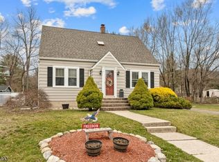 203 E Valley View Ave, Hackettstown, NJ 07840