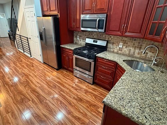 5th image of 1933 Cambridge St #1933