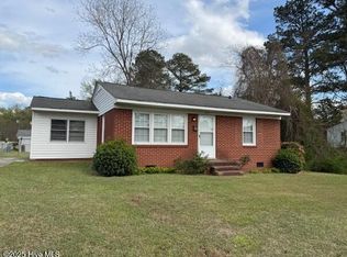 202 Victoria Ave, Williamston, NC 27892