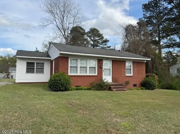 202 Victoria Avenue, Williamston, NC 27892