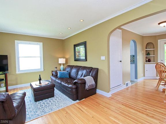 5th image of 1220 Grotto St N