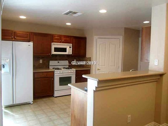 3rd image of 4809 Plama Ct