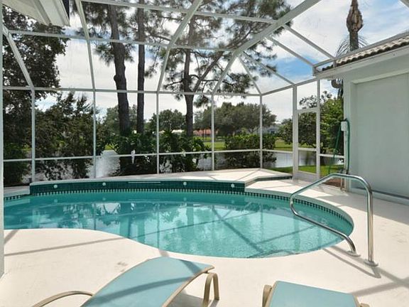 3rd image of 4247 Balmoral Way