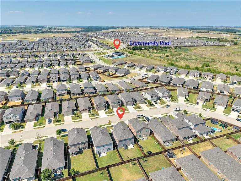 14152 Calderwood St — Photo 38
