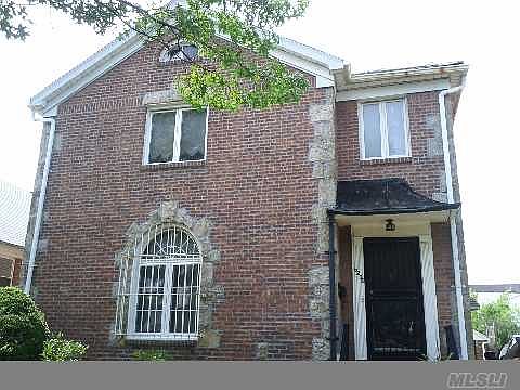 1st image of 6238 Dieterle Cres