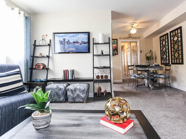 Goodnow Hill and Franconia Apartments — Photo 1