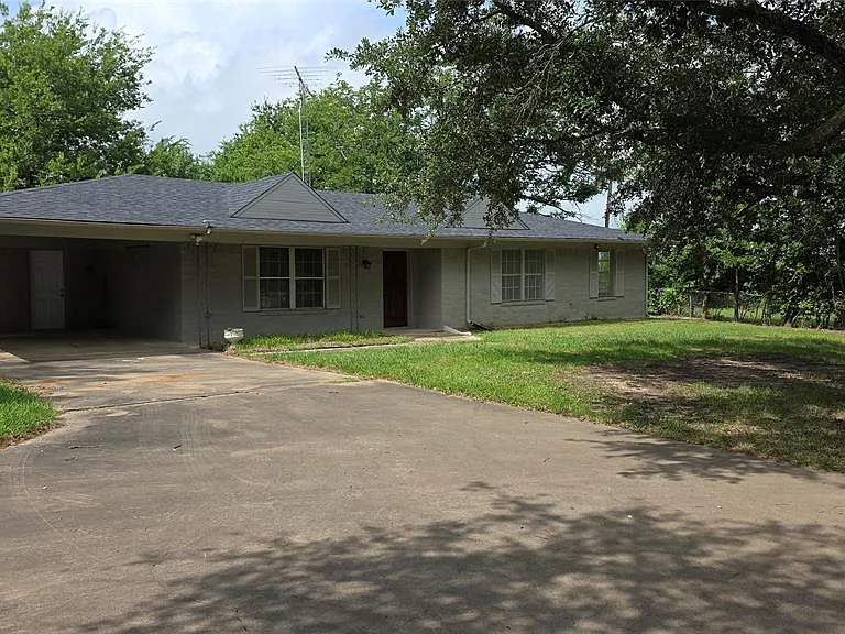 1664 E State Highway 56 — Photo 1