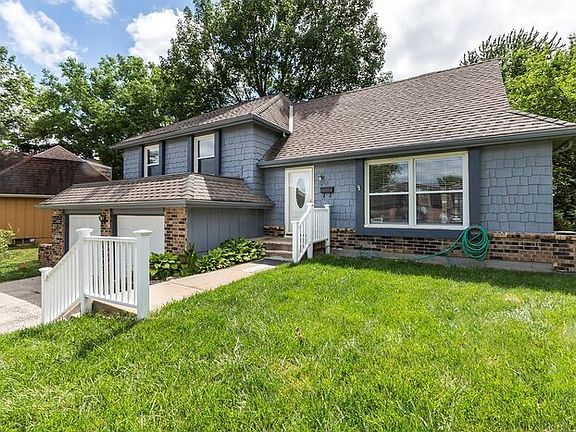 2nd image of 10242 Connell Dr