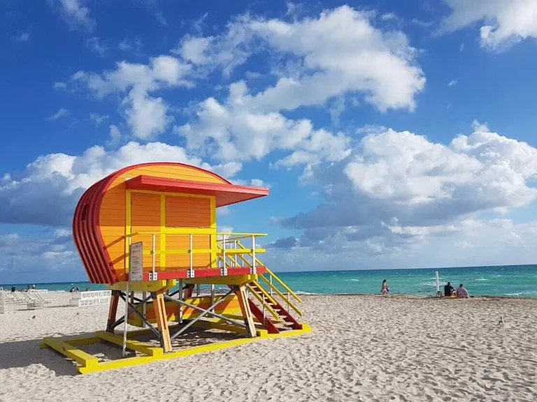 Ocean Dr — Photo 45