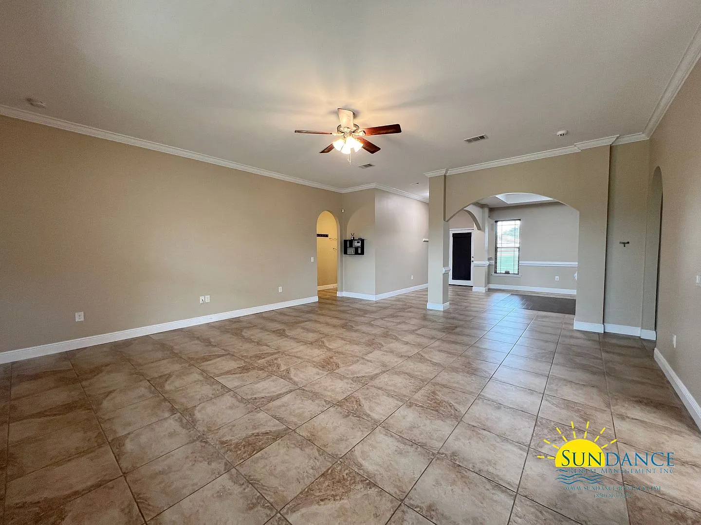 Charming Large 4-Bedroom Home with Solar Panels in Crestview! — Photo 2