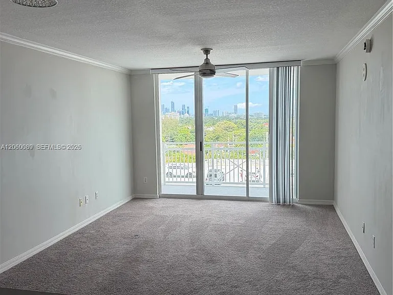 2665 SW 37th Ave #813 — Photo 1
