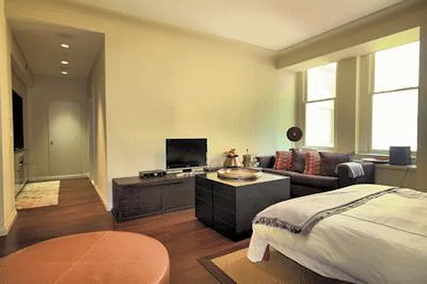 Rented by Kian Realty | media 33