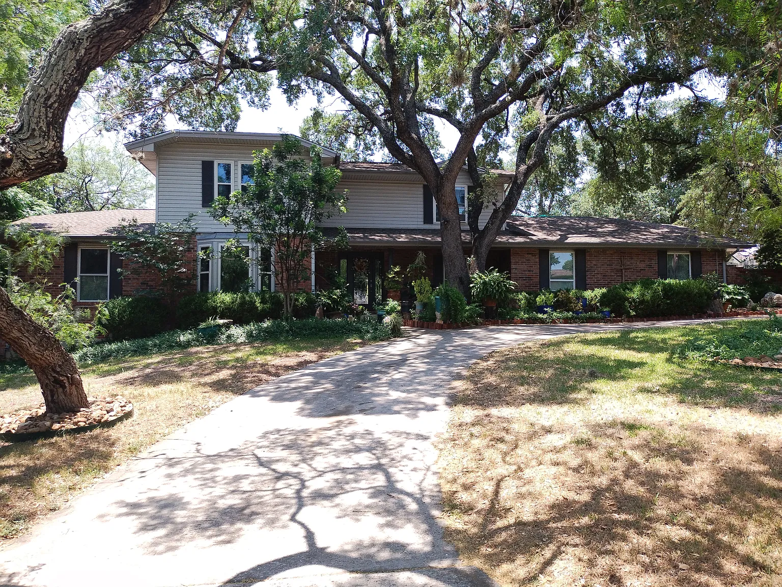 Sheffield Pl, San Antonio — Photo 4