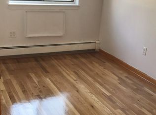 7322 53rd Rd APT 3, Maspeth, NY 11378