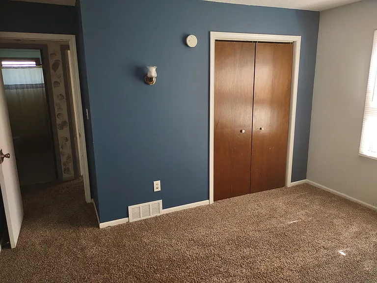 6120 Campus Park Dr SE — Photo 5