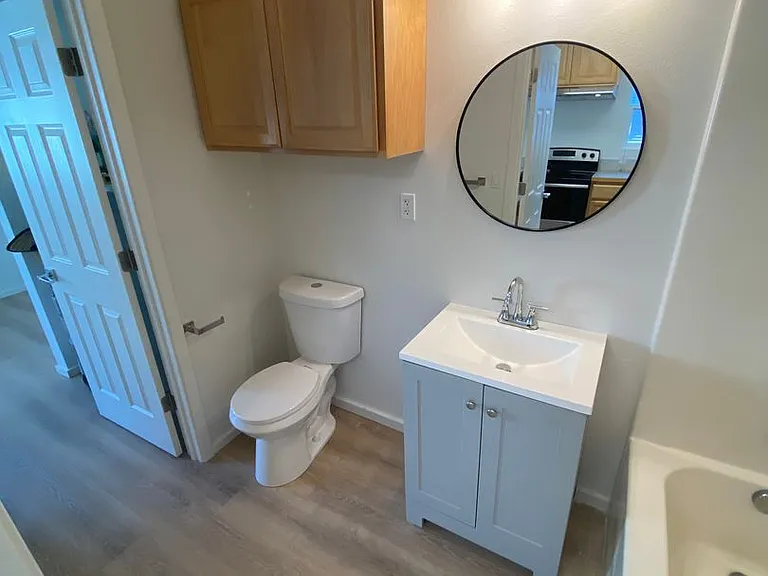 16 N Everett St — Photo 11
