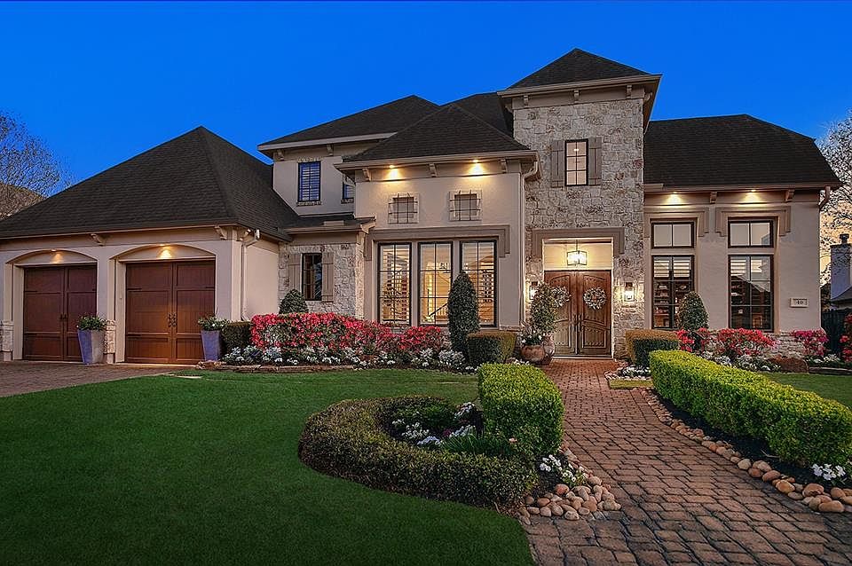 1st image of 40 S Parkgate Circle
