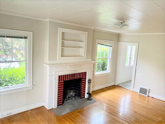 3rd image of 1032-1042 SE 45th Ave #1032