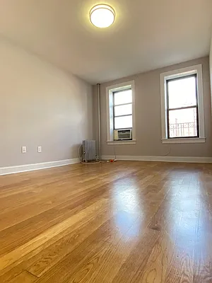 Rented by Beekman Street Realty | media 2