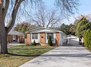 2957 Brimley Dr, Windsor, ON N8R1L9