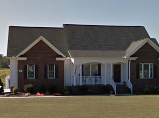 2332 Plumosa Dr, Grimesland, NC 27837