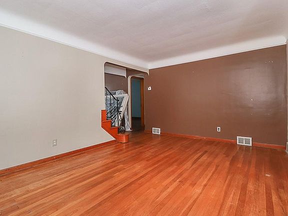 4th image of 8120 Kenton Ave