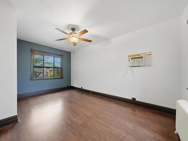 3248 Maple Ave #2S — Photo 9