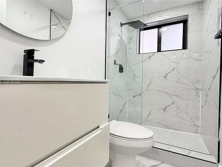 609 Lenox Ave #2 — Photo 15