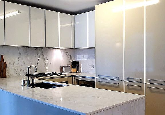 3rd image of 322 W 57th St APT 32M