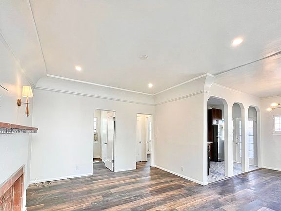 3rd image of 649 N Spaulding Ave
