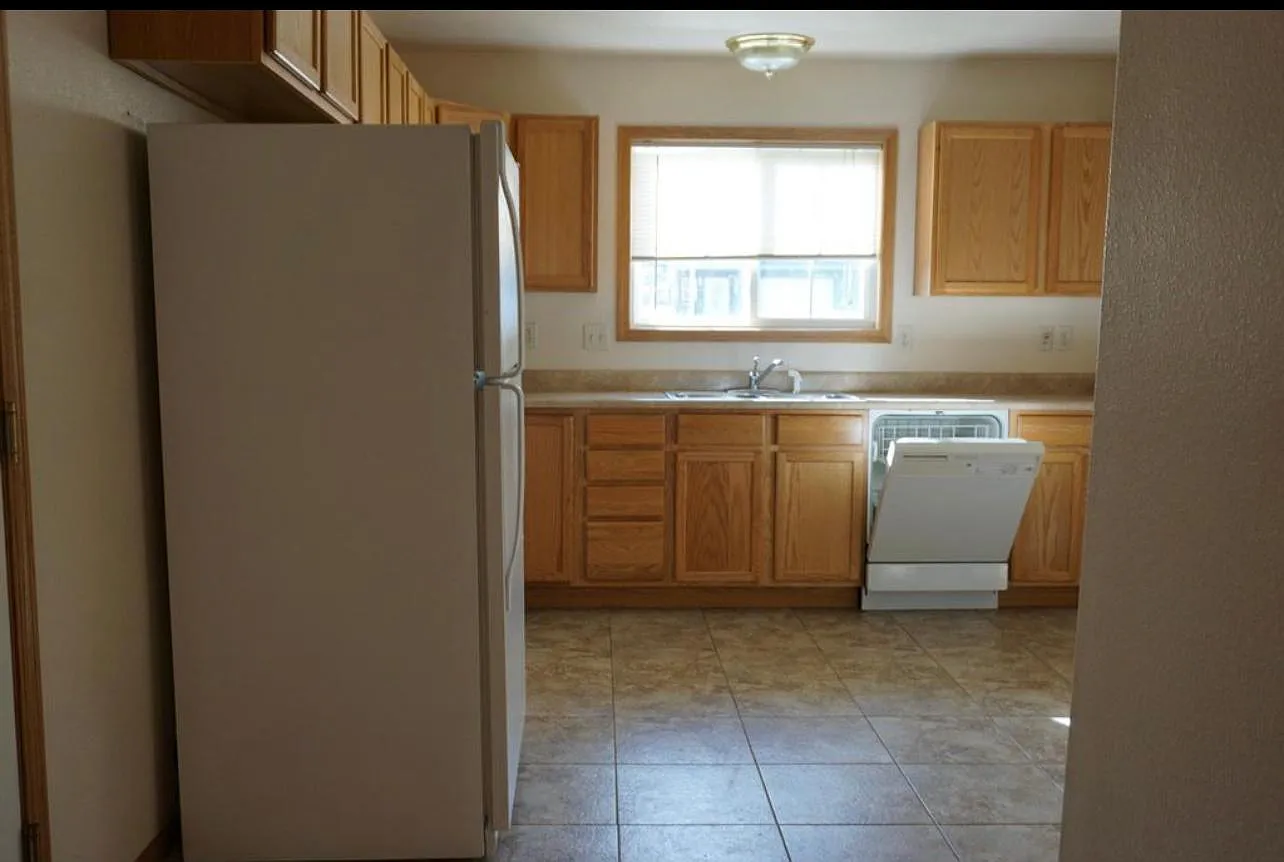 2 bed, 864 sqft, $1,500 — Photo 4