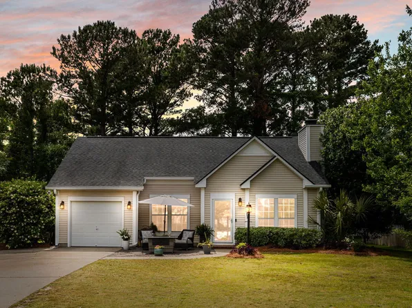 451 S Piazza Ct, Mount Pleasant, SC 29464