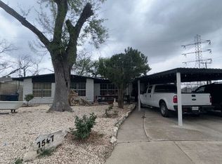 7547 Dell Oak Dr, San Antonio, TX 78218