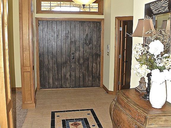 Front Entry Way