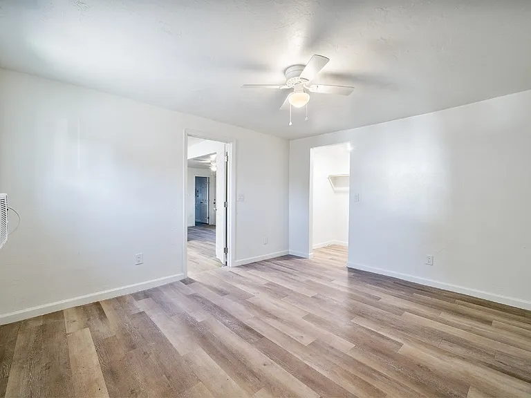 4144 E Lee St — Photo 4