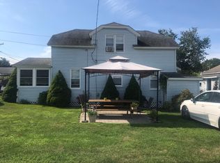 33 Old Colony Rd, Old Lyme, CT 06371