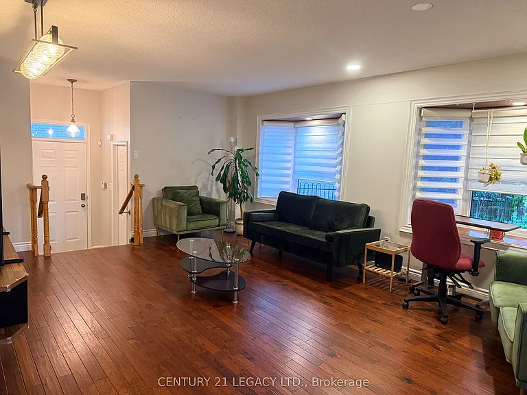 134 Provincial Pl — Photo 3