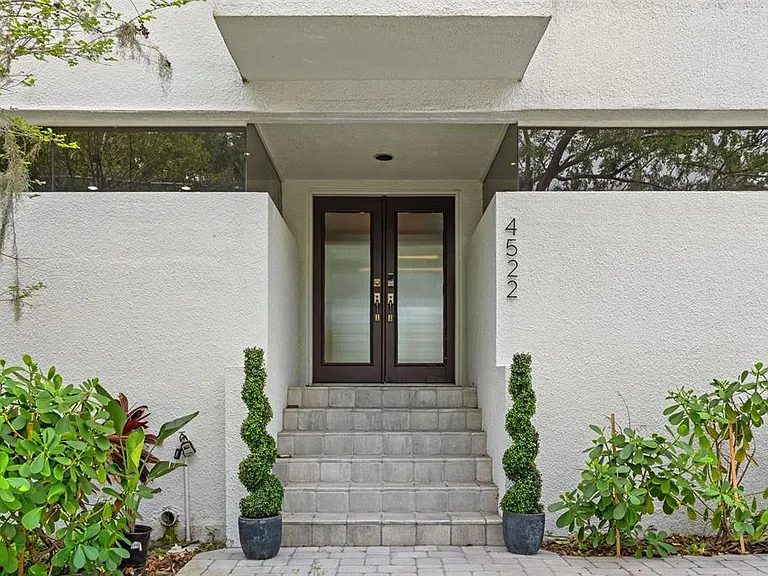 4522 W North B St — Photo 2