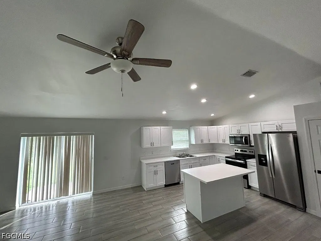 4 bed, 2.0 bath, 1577 sqft, $1,850 — Photo 4