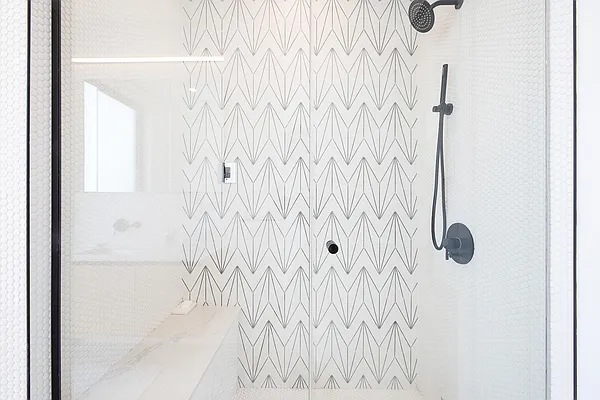 Sold by Brick&Mortar | media 17