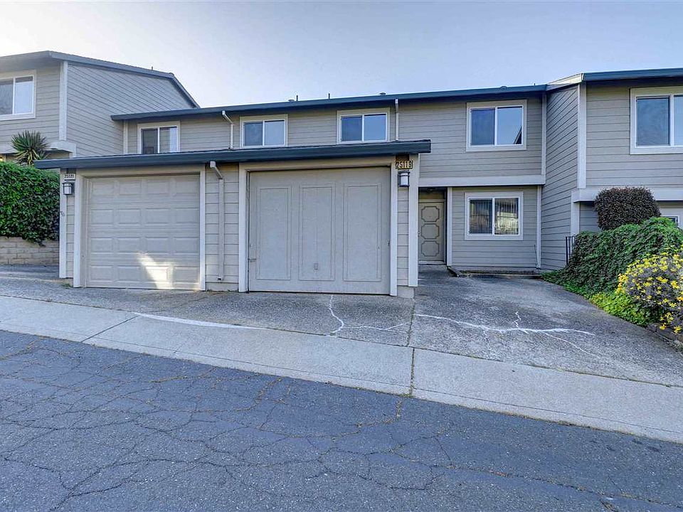 1st image of 25119 Vista Greens Ct